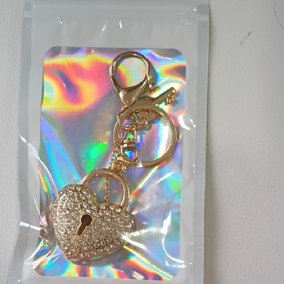 Accessories - Gold Heart Lock Keychain